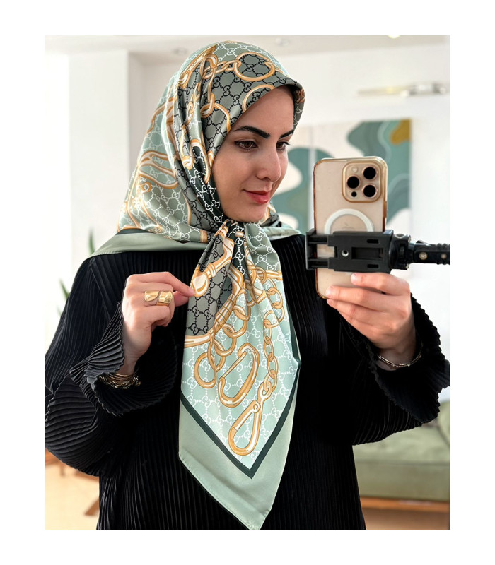 روسری ابریشم قواره متوسط