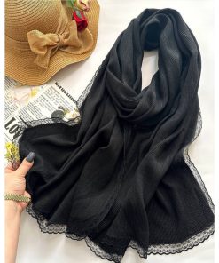 شال مشکی لبه دانتل